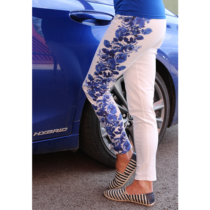 White and blue color leggings.