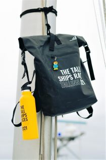Рюкзак с надписью белого цвета THE TALL SHIPS RACES 2021 | Sokisahtel