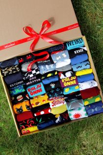 Подарочный набор с 50 парами носков для мужчин и женщин SURPRISE | Sokisahtel