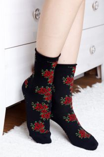 MARET mustad puuvillased sokid naistele | Sokisahtel