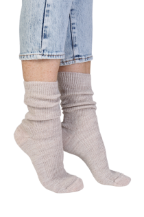 Тёплые блестящие носки светло-бежевого цвета из шерсти альпака ALPAKAVILLASED | Sokisahtel