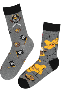 ARMIN grey cotton socks with pirates | Sokisahtel