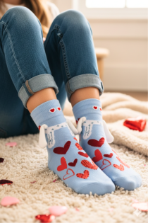 BILLY helesinised südametega magnetkäppadega sokid lastele | Sokisahtel