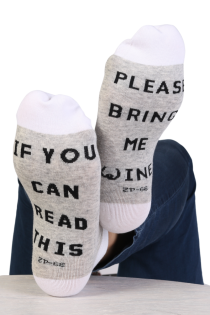 Хлопковые укороченные (спортивные) носки серо-белого цвета "IF YOU CAN READ THIS, PLEASE BRING ME WINE" | Sokisahtel