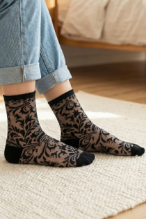 Pierre Mantoux ZINNIA musta värvi õhukesed sokid | Sokisahtel