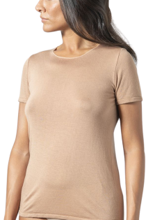 Женская футболка бежевого цвета из качественной модальной ткани с добавлением кашемира CASHMERE | Sokisahtel