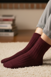 CATHERINE tumepunased pehmed sokid | Sokisahtel