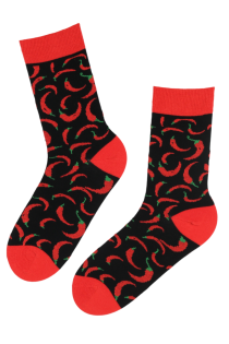 Хлопковые носки чёрного цвета с изображением ярких острых перцев чили CHILLI | Sokisahtel