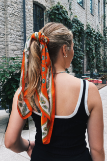 Шейный платок оранжевого цвета с восточным узором CROTONE | Sokisahtel