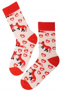 Хлопковые носки оранжевого цвета с изображением лисичек и сердечек для мужчин и женщин FOXY LOVE | Sokisahtel