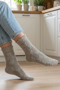 ISABELLE hallid puuvillased sokid liblikatega | Sokisahtel