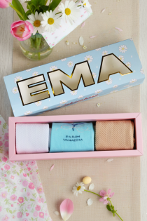 PARIM VANAEMA kinkekarp 3 sokipaariga KRISTINA | Sokisahtel