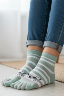 LIISU triibulised kassiga varvassokid naistele | Sokisahtel