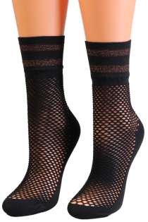 Фантазийные носки чёрного цвета в сеточку LINNEA | Sokisahtel
