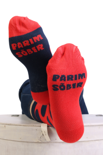 LOVE IS REAL socks with the text "Parim Sõber" | Sokisahtel