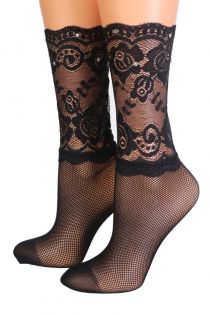 Женские сетчатые носки черного цвета с кружевной отделкой и блестящими камушками MAIKEN | Sokisahtel
