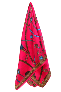 Шейный платок розового цвета с яркими акцентами и узором в виде ремней и цепей MODENA | Sokisahtel