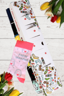 Подарочный набор-сюрприз ко Дню Матери из 7 пар женских носков на каждый день недели PARIM VANAEMA (Лучшая бабушка) | Sokisahtel