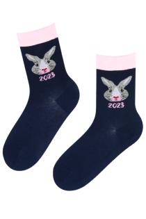 Хлопковые носки тёмно-синего цвета с милой мордочкой кролика и числом 2023 в честь нового года JOJO | Sokisahtel