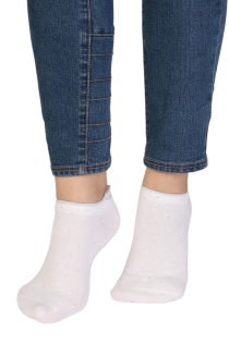 Хлопковые укороченные (спортивные) носки белого цвета с узором в горошек и блестящим сердцем RUBY | Sokisahtel
