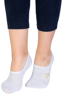Женские хлопковые носки-следки небесно-голубого цвета с миниатюрным изображением блестящего котика SAARA | Sokisahtel