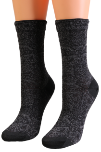 Фантазийные носки чёрного цвета с изящным узором и блеском LIZA от Sarah Borghi | Sokisahtel