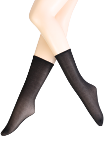 Изящные носки чёрного цвета в лаконичном стиле LUCIENNE от Sarah Borghi | Sokisahtel