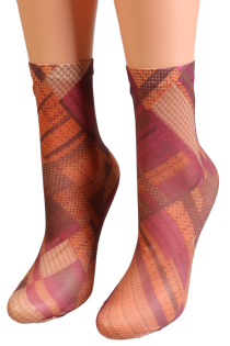 Тонкие фантазийные носки с печатным рисунком в тёплых оттенках DEBORA от Sarah Borghi | Sokisahtel