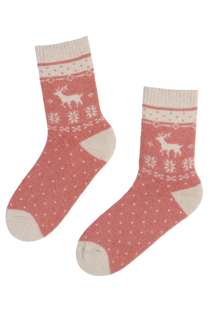 Женские тёплые шерстяные носки розового цвета с жаккардовым узором в зимних мотивах SNOWFALL | Sokisahtel