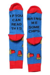Хлопковые носки сине-красного цвета с изображением картофеля фри CHIPS из серии IF YOU CAN READ | Sokisahtel