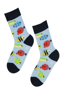 Хлопковые носки голубого цвета с изображением веселых разноцветных рыб AQUARIUM | Sokisahtel