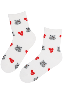 Хлопковые носки белого цвета с узором в виде сердец и кошачьих мордочек STEFANO | Sokisahtel