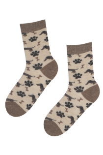 Носки бежевого цвета из шерсти ангоры с изображением милых собачек-такс и косточек DACHSHUND | Sokisahtel
