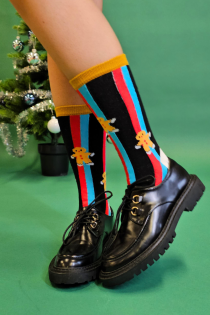 Хлопковые носки чёрного цвета в рождественской тематике с пряничными человечками TALIA | Sokisahtel