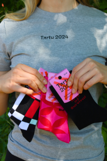 Подарочный набор из 3 пар хлопковых носков в дизайне культурной столицы TARTU 2024 | Sokisahtel