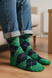 TUESDAY rohelise rombimustriga puuvillased sokid | Sokisahtel