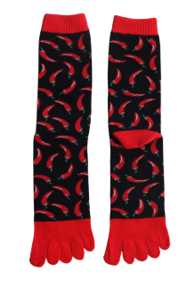Хлопковые пальчиковые носки чёрного цвета с изображением острых перцев чили CHILLI | Sokisahtel