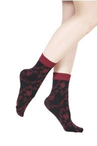 Женские носки черного цвета с цветочным узором бордового цвета ANDRA 60DEN | Sokisahtel