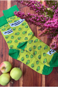 Хлопковые носки в оттенках зелёного с узором из яблок сорта Granny Smith ARMSALE VANAISALE | Sokisahtel