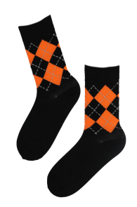 Мужские элегантные хлопковые носки черного цвета с английским ромбическим узором оранжевого цвета BENJAMIN | Sokisahtel