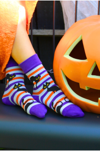 triibulised kassidega halloweeni sokid