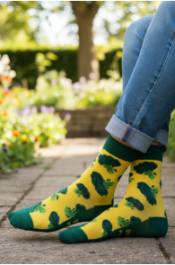 BROCCOLI kollased sõnumiga puuvillased sokid | Sokisahtel