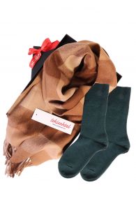 Alpaca wool scarf and DOORA green socks gift box for women | Sokisahtel