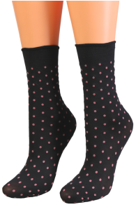 Тонкие фантазийные носки чёрного цвета в розовую крапинку CAROLA | Sokisahtel