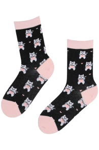 Хлопковые носки чёрно-розового цвета с узором из очаровательных котят CAROLY | Sokisahtel