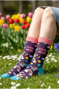 COOL MOM purple socks with unicorns | Sokisahtel