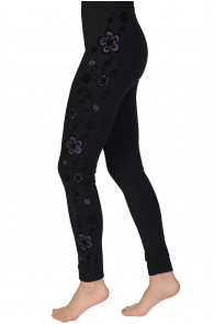 Женские черные леггинсы (рейтузы) с цветочным узором фиолетового цвета DARJA | Sokisahtel