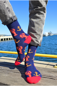 Хлопковые носки тёмно-синего цвета с узором из якорей и омаров DEACON | Sokisahtel
