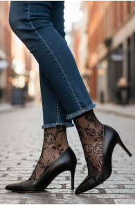 Pierre Mantoux ELENE musta värvi pitsilised sokid | Sokisahtel