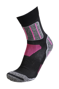 Технические носки чёрного цвета с неоново-розовыми вставками для занятий спортом ENERGY | Sokisahtel